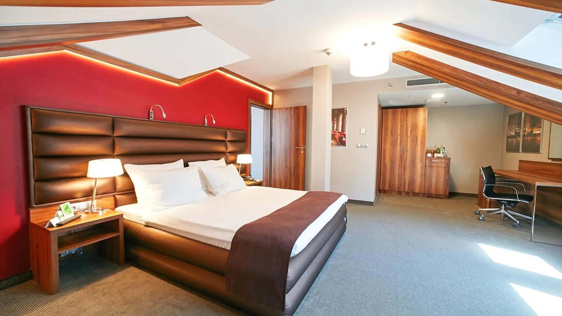 Holiday Inn Krakow City Centre By Ihg Poland