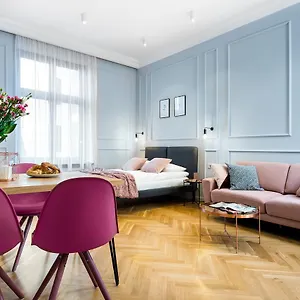 Апартаменты P&j Luxury